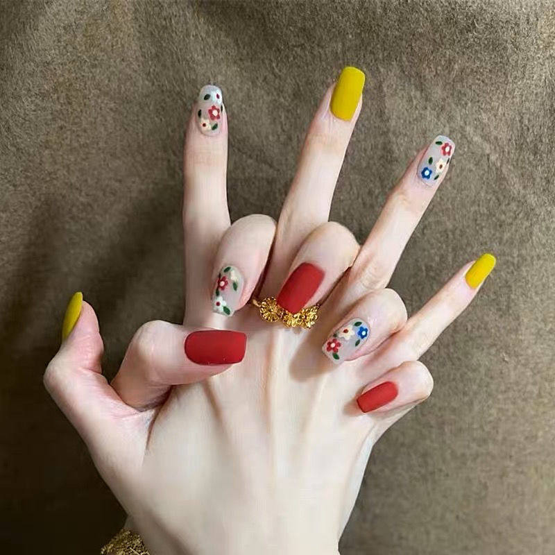 2025新款少女温柔指尖冬季新款鸳鸯小雏菊新娘美甲穿戴孕妇美甲,淘宝优惠券,粉丝福利购,淘宝优惠卷