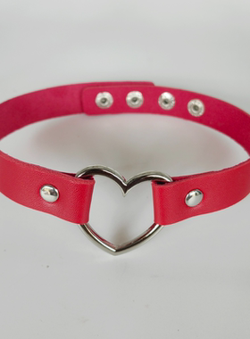 简约原宿爱心坠皮革项圈女锁骨链项链pu皮软妹少女脖环颈链饰品