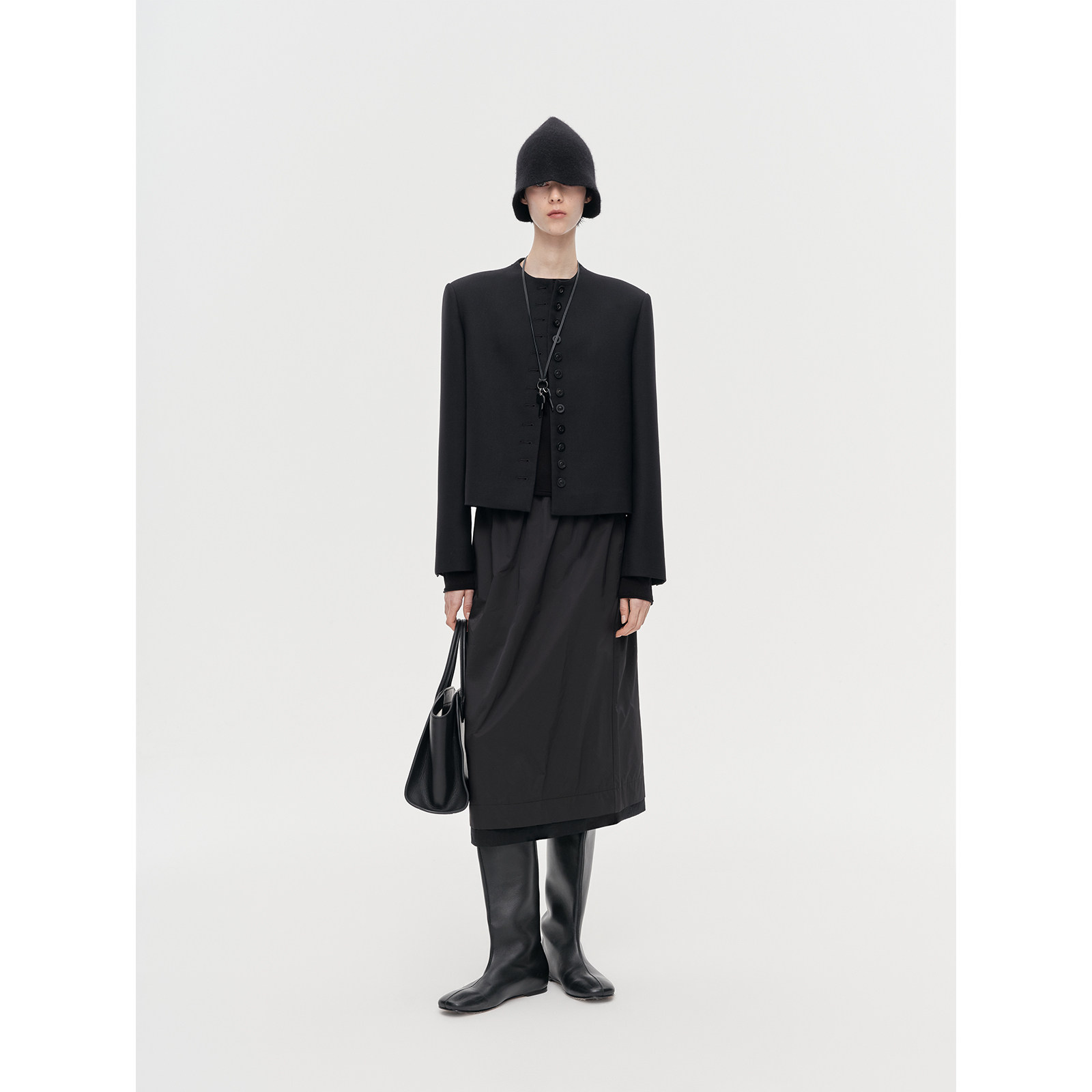 华吉言【秩序】羊毛混纺双层工艺圆领宽肩短款西装外套女2026春款,淘宝优惠券,粉丝福利购,淘宝优惠卷