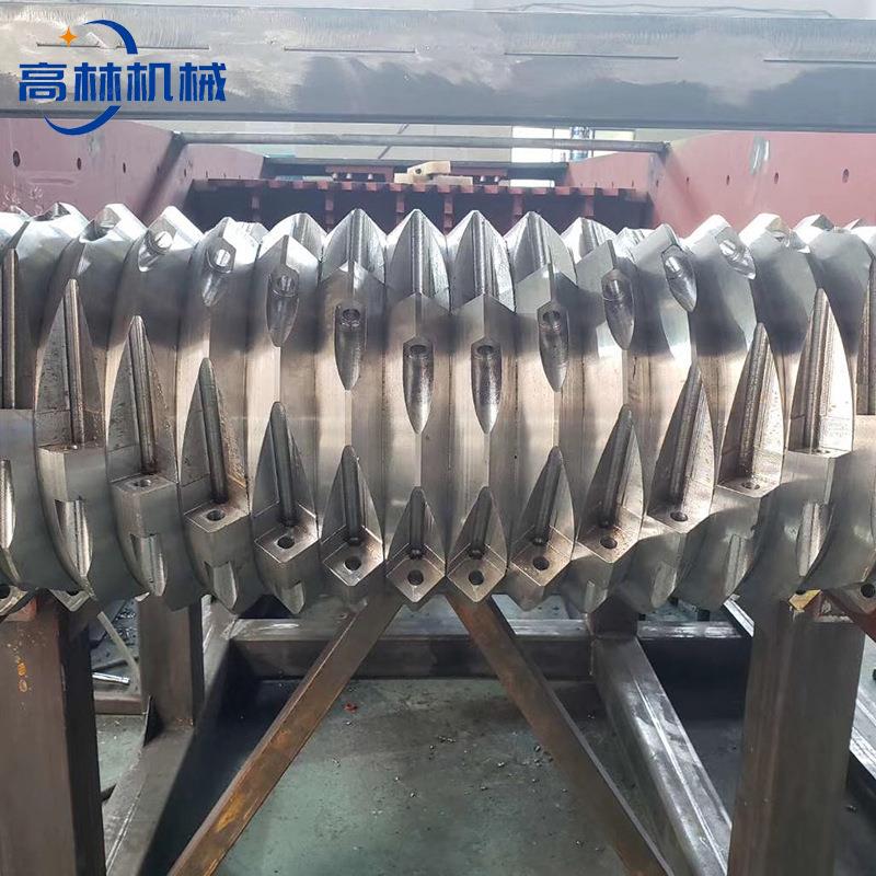 Shredder Double-shaft single-shaft metal shredder Chassis oil drum crusher Waste plastic garbage crusher