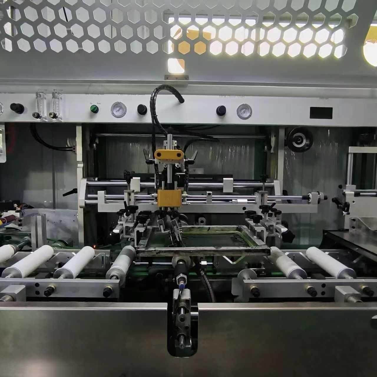 全自动四色圆瓶丝印机塑胶膏霜瓶丝网印刷机塑料瓶全自动丝印机 - 图1