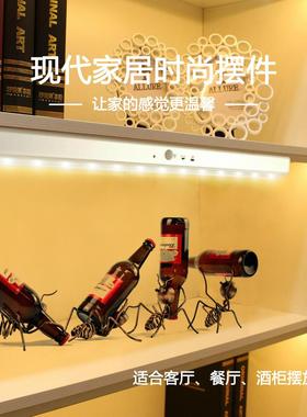 居家典雅 金属小蚂蚁创意工艺酒架啤酒鸡尾酒摆件餐厅酒吧装饰品