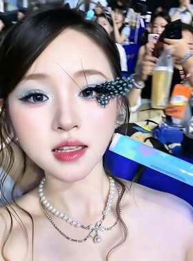 蓝色波点巨夸张假睫毛羽毛拼接款眼部妆容贴演唱会音乐节拍照神器