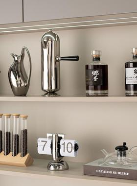 现代轻奢样板间厨房咖啡主题摆件样品屋展示中心水吧台接待处接待