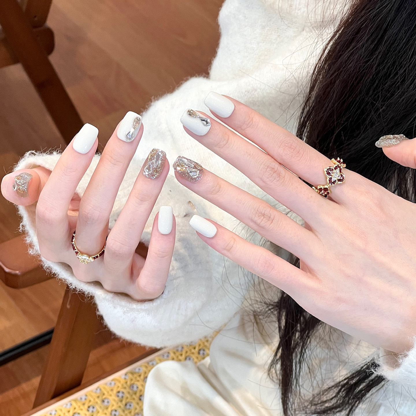 植兔手工穿戴甲甜酷秋冬款2026年高级感复古黑色银花美甲短款贴片,淘宝优惠券,粉丝福利购,淘宝优惠卷