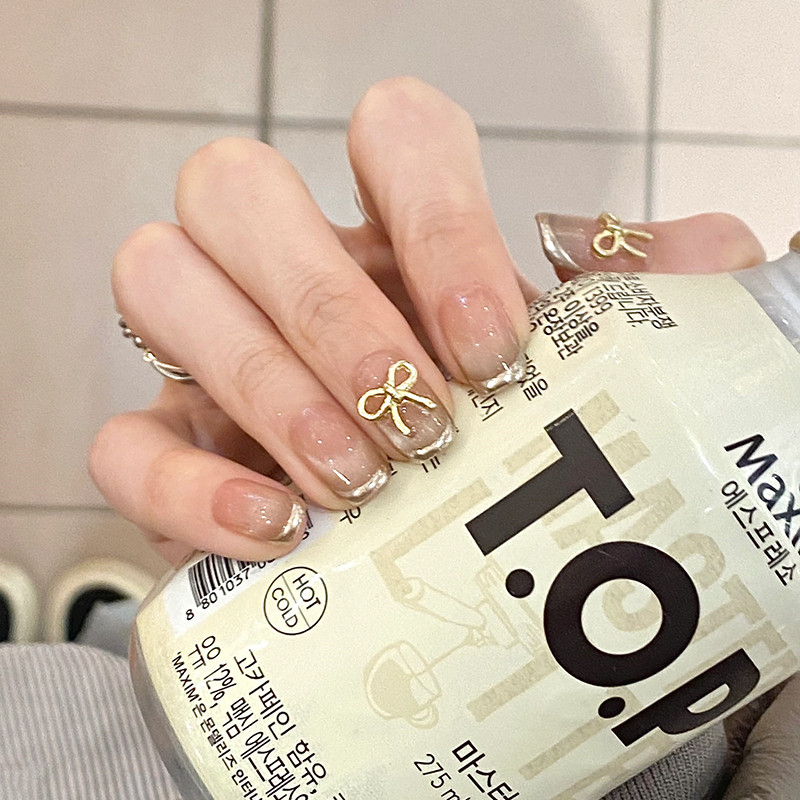 蝴蝶结美甲穿戴甲手工法式猫眼2025新年款显白高级感短款指甲贴片,淘宝优惠券,粉丝福利购,淘宝优惠卷