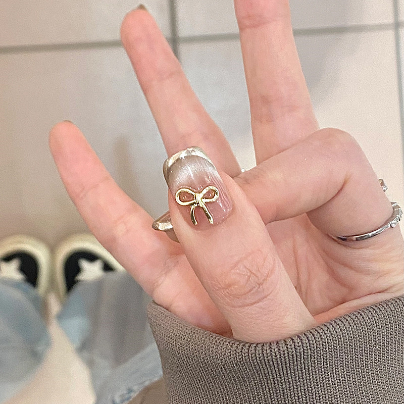 蝴蝶结美甲穿戴甲手工法式猫眼2025新年款显白高级感短款指甲贴片,淘宝优惠券,粉丝福利购,淘宝优惠卷