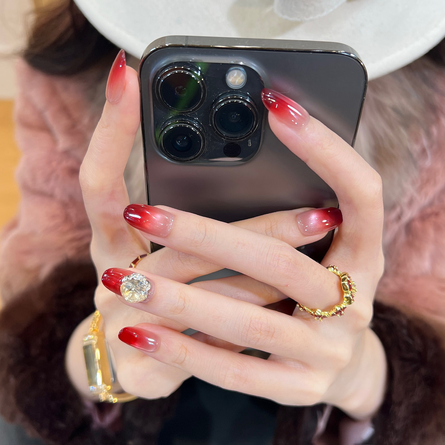 植兔红色猫眼穿戴甲2026年新款高级感繁花显白轻奢美甲秋冬款贴片,淘宝优惠券,粉丝福利购,淘宝优惠卷