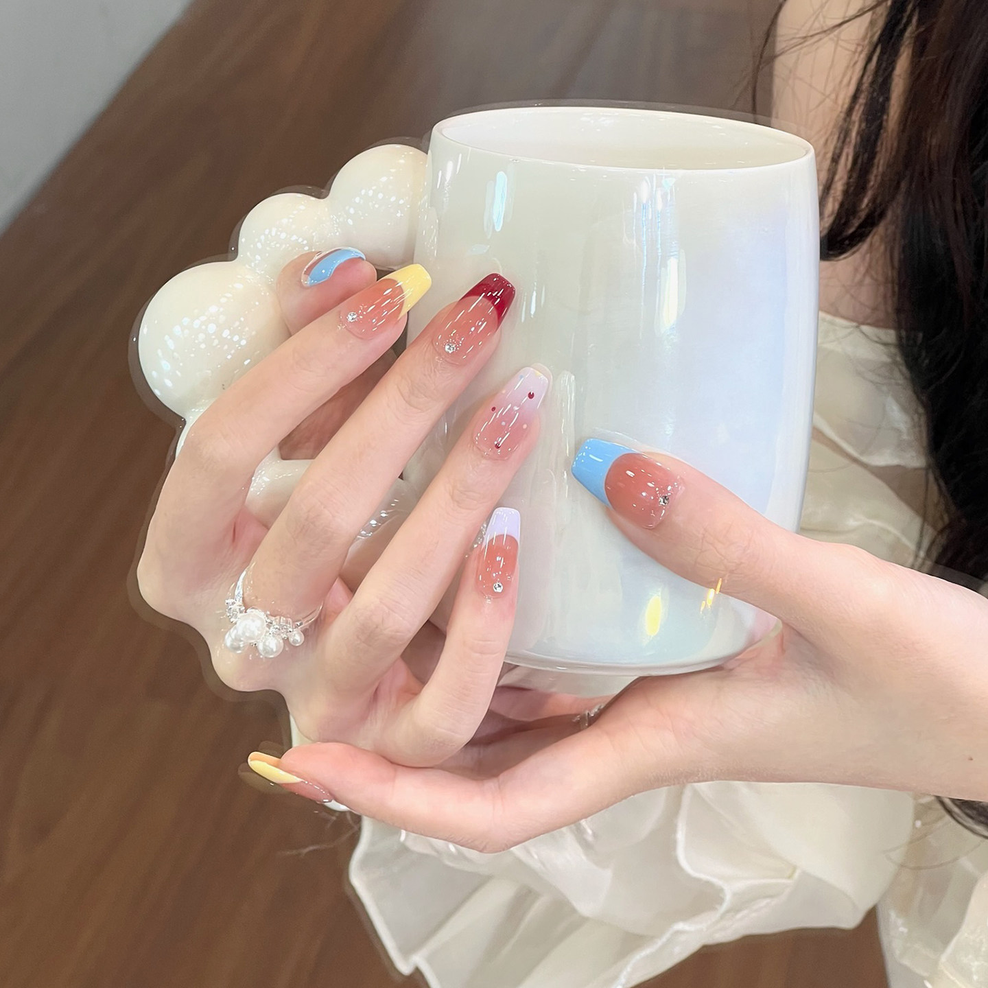 法式多巴胺穿戴甲冰透裸色系腮红撞色波点奶白渐变显白美甲高级感,淘宝优惠券,粉丝福利购,淘宝优惠卷