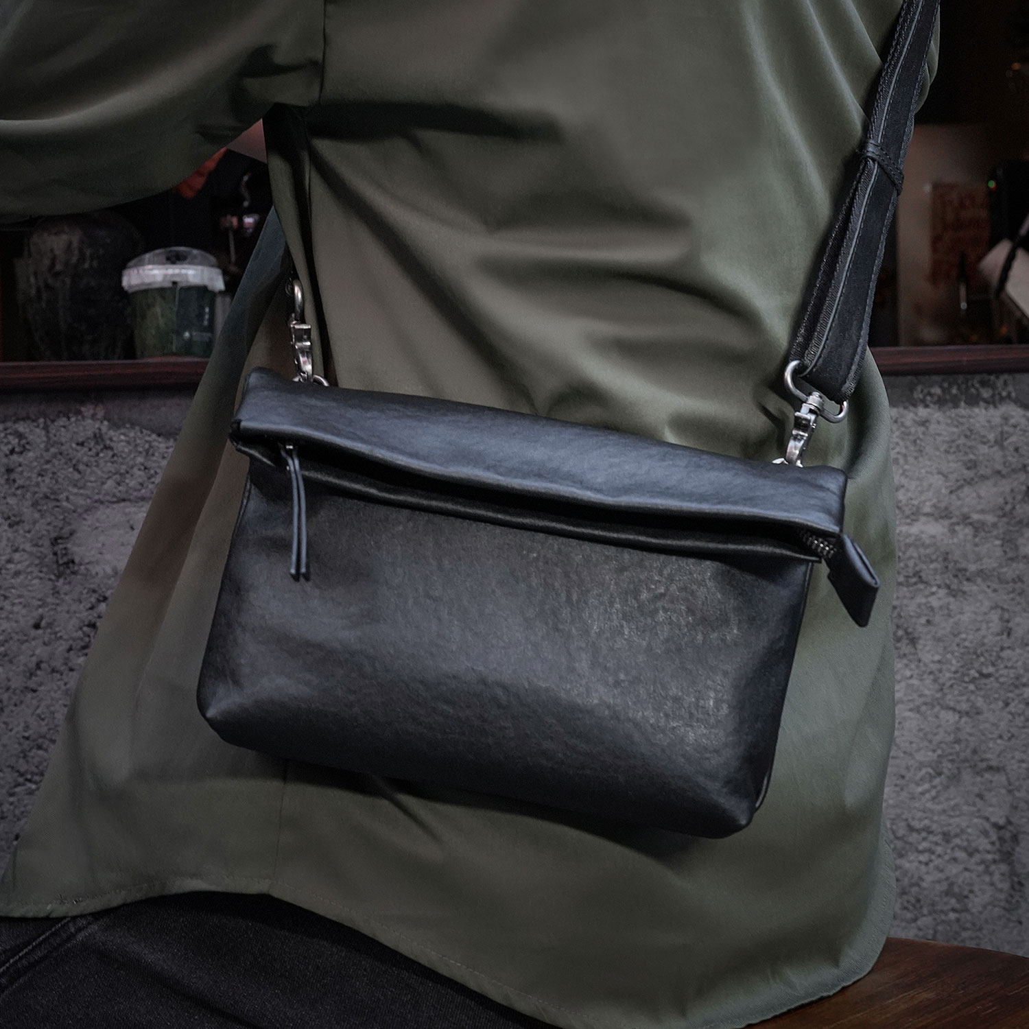 鹿师傅真皮2025新款男士斜挎包高端小挎包休闲单肩包牛皮小包男包,淘宝优惠券,粉丝福利购,淘宝优惠卷