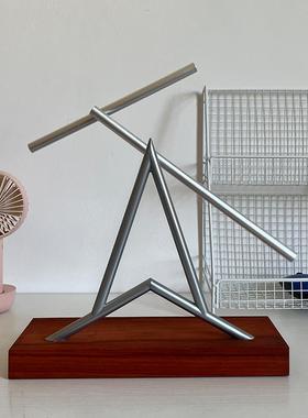 钢铁侠永动机摆件混沌摆牛顿不停创意旋转轻奢高端客厅电视柜装饰