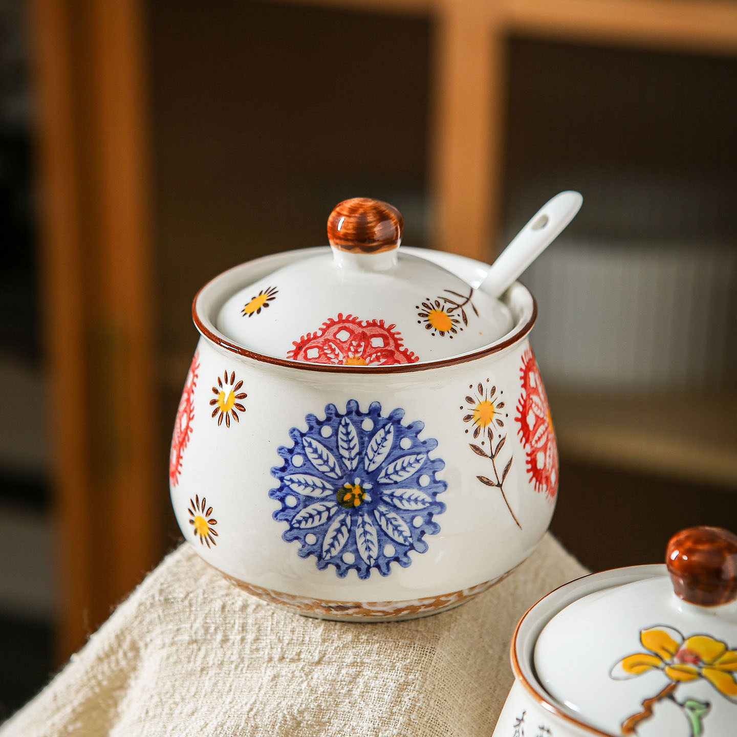 猪油罐家用耐高温陶瓷油瓷罐带勺辣椒油罐厨房盐罐子调味瓶调料盒,淘宝优惠券,粉丝福利购,淘宝优惠卷