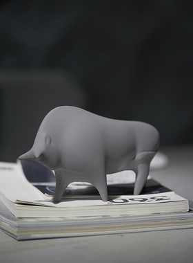 现代简约牛摆件玄关客厅书柜办公室领导桌面家居样板房创意装饰品