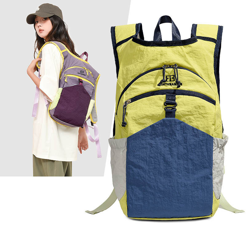 New lightweight and load-reducing outdoor sports mountaineering backpack