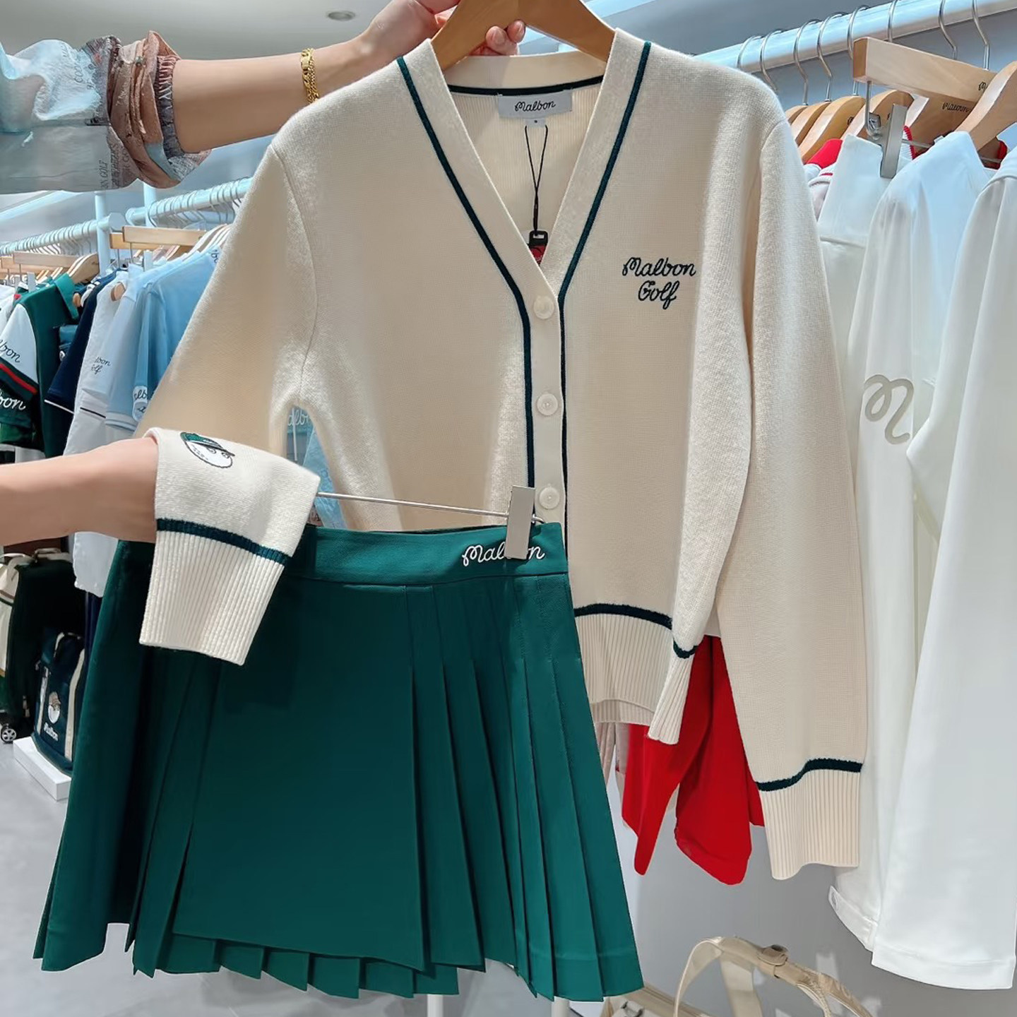 25韩国MALBON高尔夫服装女款运动上衣针织开衫外套休闲百搭时尚,淘宝优惠券,粉丝福利购,淘宝优惠卷