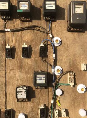 老物件怀旧老式电闸电表板开关灯泡保险盒插座复古装饰摆件一套装