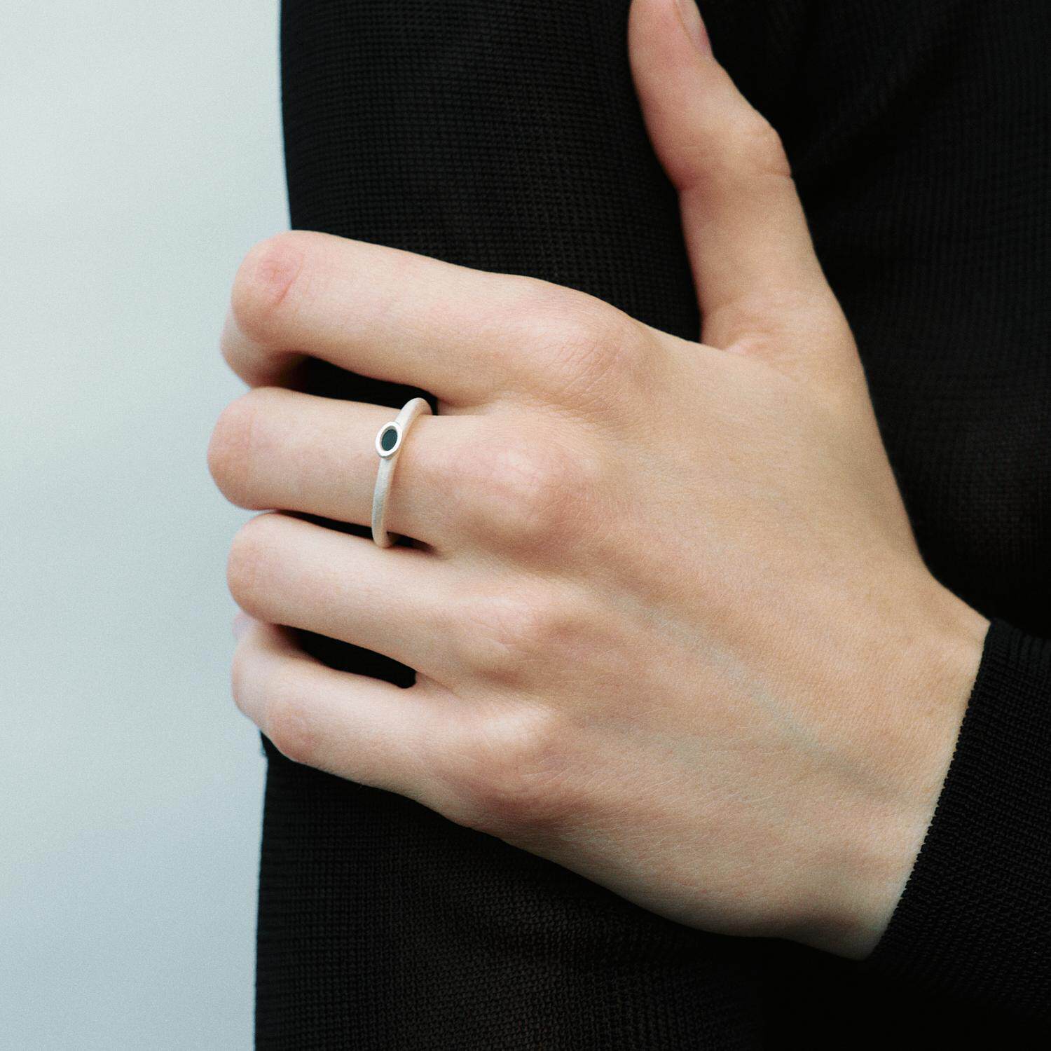 OLIOEACETO sterling silver lake heart ring