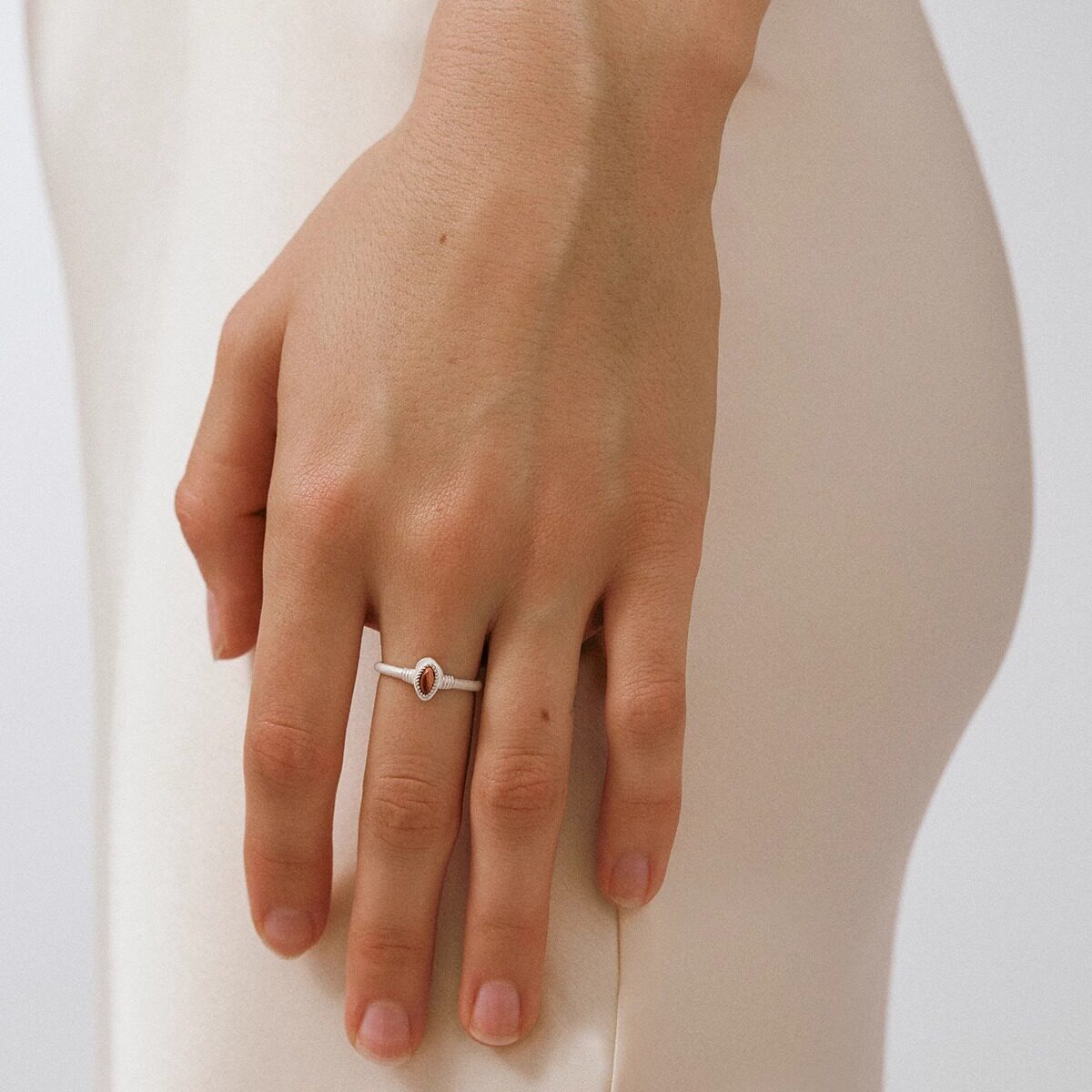OLIOEACETO sterling silver stamen ring