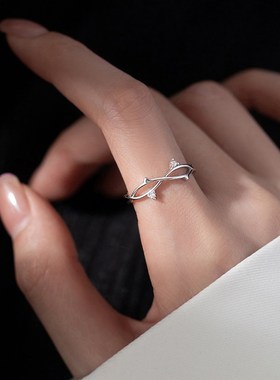 锆石线条交叉戒指女2022年新款潮食指戒小众设计感戒指夏