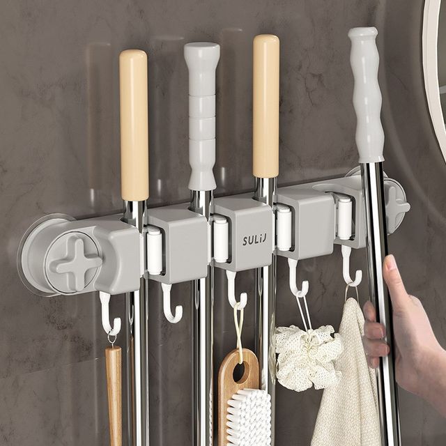 Suction cup mop clip without punching wall hanging strong mop hook storage household bathroom balcony storage mop rack