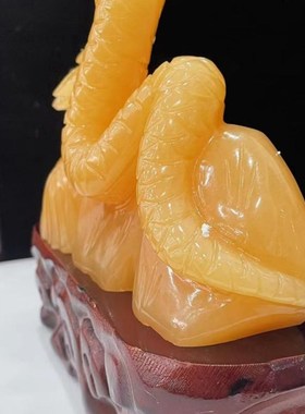 天然米黄玉生肖蛇摆件新中式客厅玄关酒柜家居装饰办公桌乔迁送礼