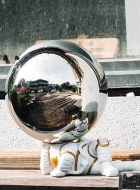 直销新款现代简约树脂太空人宇航员摆件储蓄罐成人儿童不锈钢钱罐