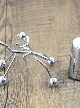 直销新款大号骑马小铁人物理不倒翁艺术平衡摆科学减压创意铁艺杂