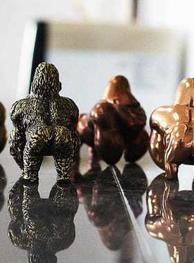 直销新款红铜大猩猩手把玩件金刚桌面铜摆件办公桌面茶宠玩物古玩