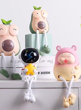 新款直销网红吊脚娃娃摆件创意手办客厅书房装饰情侣生日礼物树脂