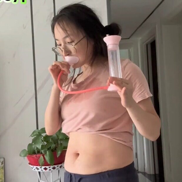 Abdominal breathing dumbbell vital capacity lung function exercise core training to improve endurance fitness internet celebrity model