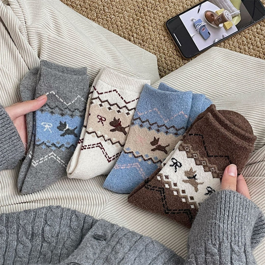 Autumn and winter thickened Kojima retro puppy socks
