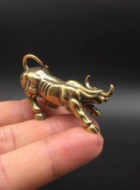 华尔街牛市小斗牛黄铜摆件实心牛气冲天中古铜器小摆件