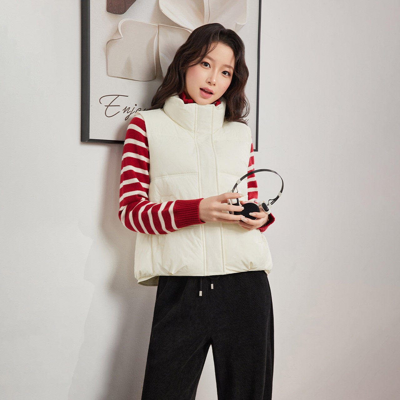 IEF/爱依服【小个子专属】2025秋冬黑色外穿马甲时尚百搭短棉外套,淘宝优惠券,粉丝福利购,淘宝优惠卷