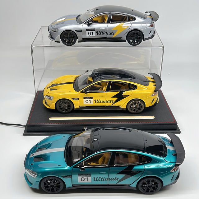 Su7ultra Lightning Yellow Large Tail Alloy Car Model