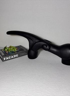 现代简约抽象长鼻动物艺术摆件玄关电M1001兽视柜酒店软装居饰家