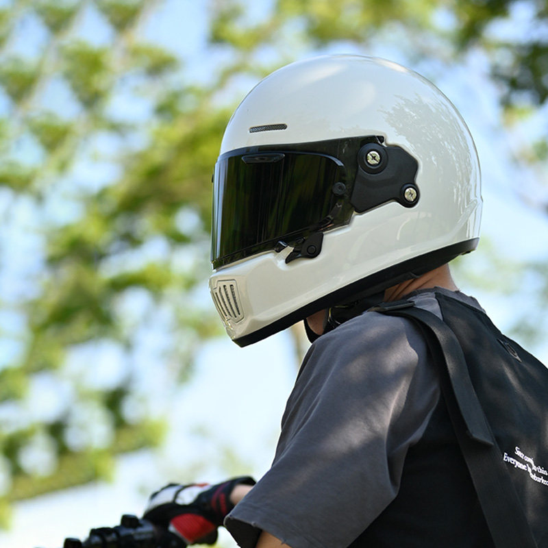 HVA retro generation full-face helmet HERO3C certification