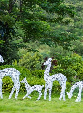 户外园林景观不锈钢镂空梅花鹿雕塑小区发光铁艺蒲公英装饰品摆件