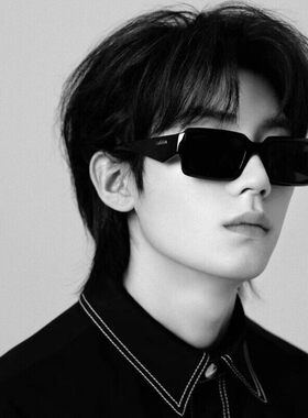 方形韩版墨镜男周翊然防晒时尚潮流显瘦街拍素颜复古旅行太阳镜女