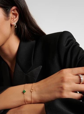 STONE AND STRAND 女款Luckiest 10kt 四叶草金色翠绿色手链 迷衣