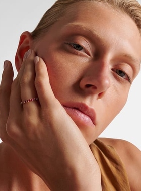 STONE AND STRAND 女款Forever 降生石14kt金红宝石色戒指 迷衣时