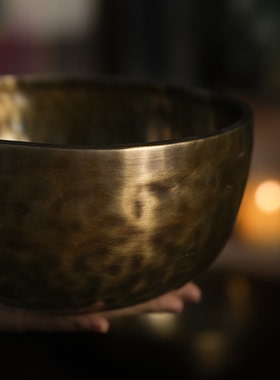 尼泊尔手工能量颂钵西藏颂钵铜制佛音瑜伽静心佛音碗唱歌碗摆件