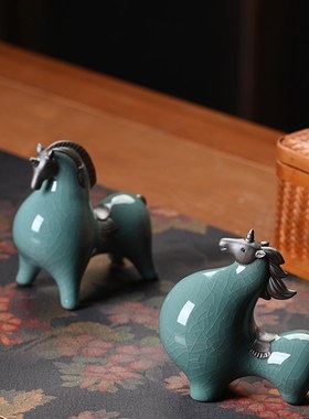 陶瓷唐马摆件小号招财客厅玄关酒柜桌面装饰品办公桌生肖马摆设
