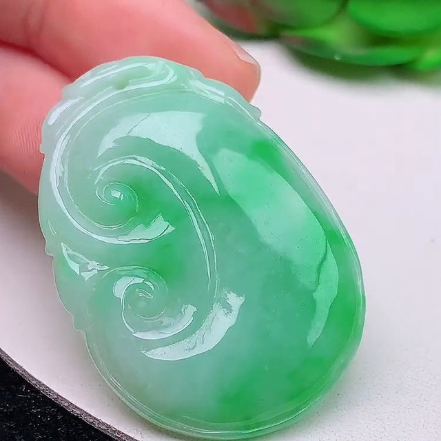 Burmese jade Ruyi Jade pendant natural jade A goods