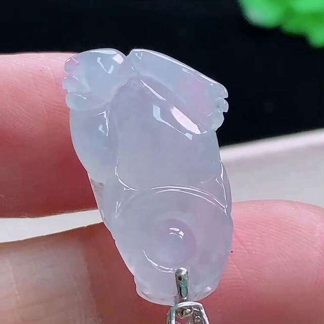 Burmese jadeite Pixiu inlaid with gold and jade pendant natural jade