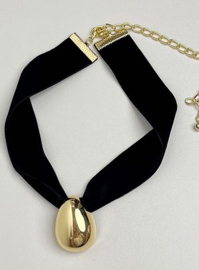 法式复古黑色宽丝绒choker项圈蛋型水滴吊坠项链轻奢高级感颈链女
