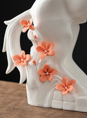 马到成功陶瓷摆件生肖马工艺品