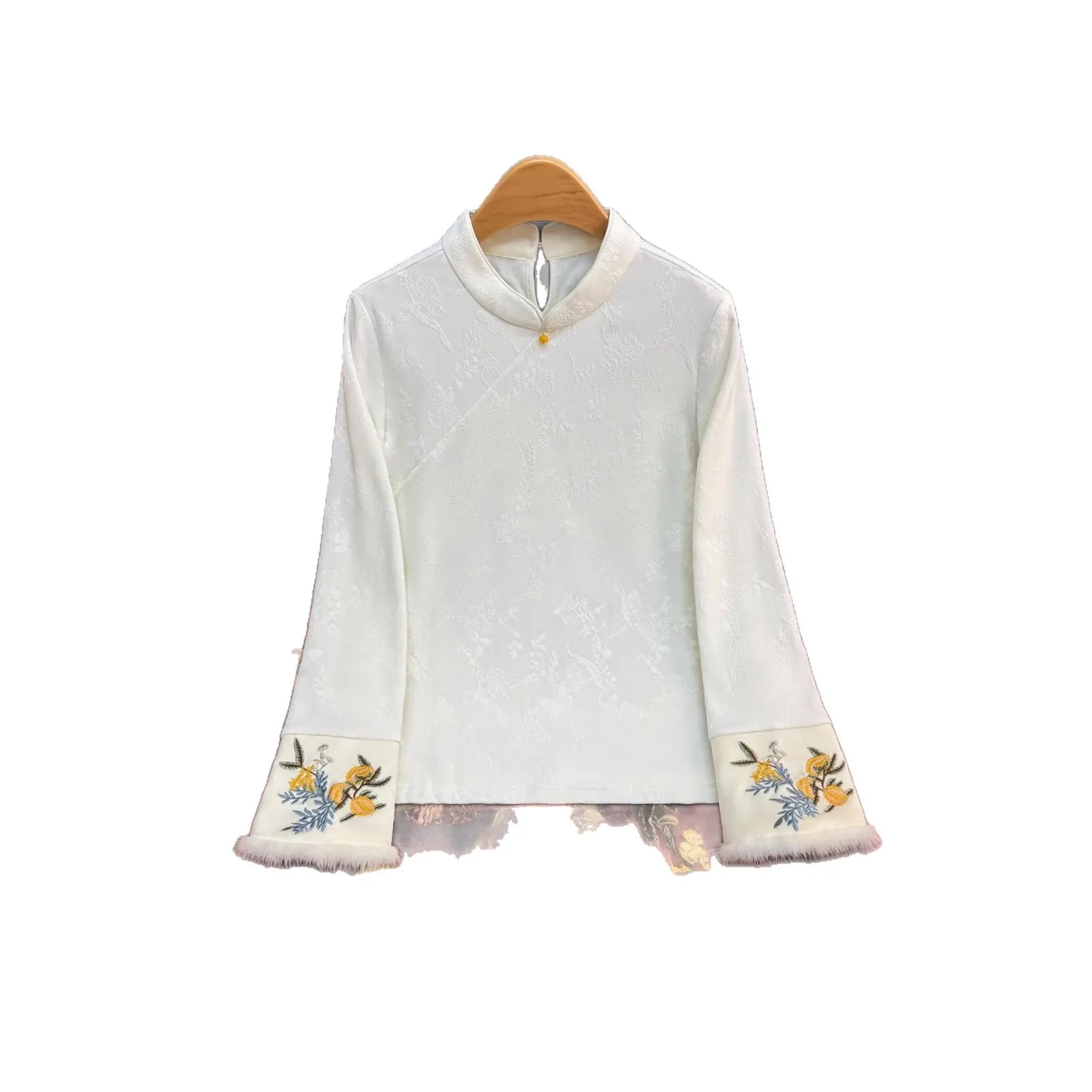 新中式袖口刺绣真水貂提花打底衫2026春季新款立领时尚简约内搭女,淘宝优惠券,粉丝福利购,淘宝优惠卷