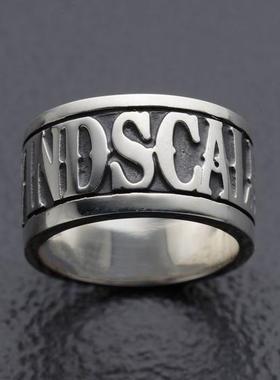 假面骑士W 左翔太郎同款 宽面字母开口戒指ins原创设计