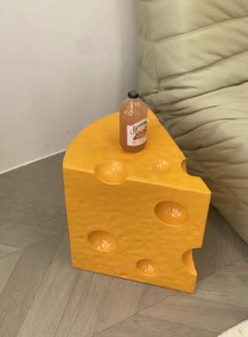 潮流家居奶酪芝士凳子家用门口换鞋凳网红创意客厅装饰品沙发摆件