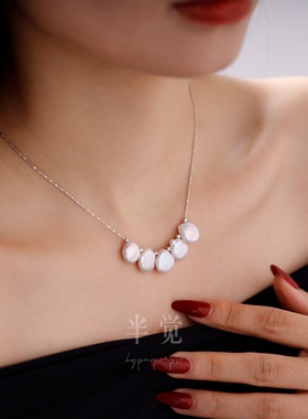 半觉大keshi极光炫彩滴水型优雅简洁微笑S925银可调节珍珠项链